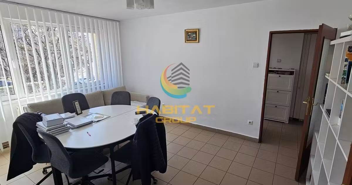 Apartament de vânzare cu 2 camere, mobilat în Ultracentral