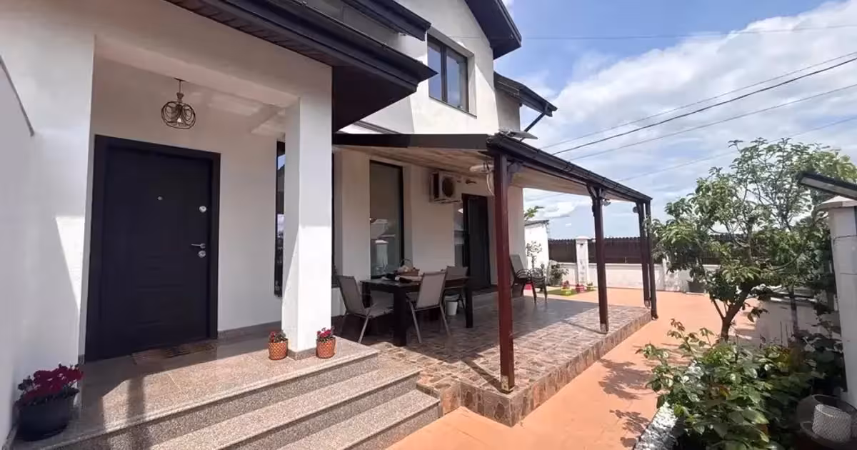 Casă de vânzare cu 4 camere în Buftea