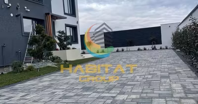 Casă Central