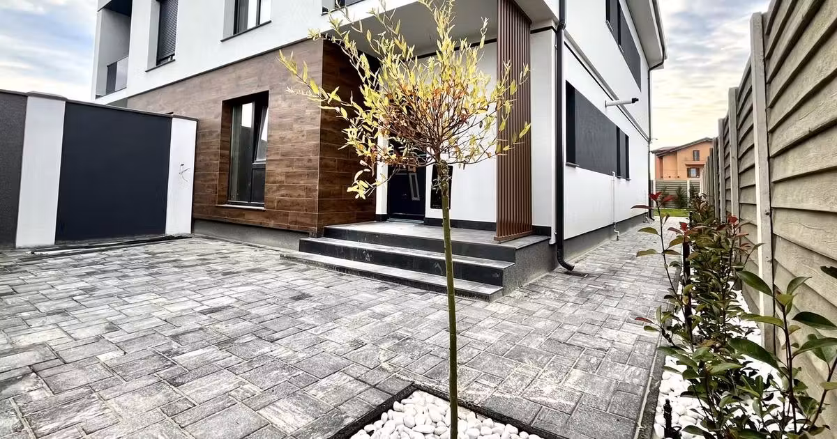 Duplex de vânzare cu 4 camere în Moșnița Nouă