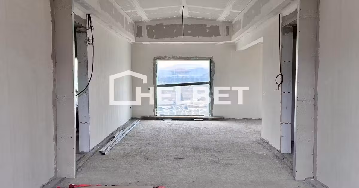 Casă individuală de vânzare cu 4 camere în Sânpetru