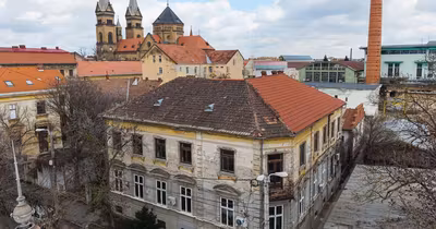 Casă Central