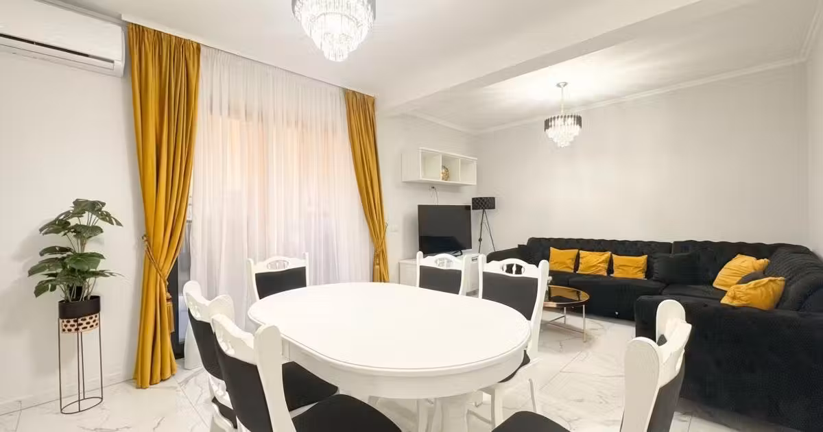 Casă de vânzare cu 4 camere, mobilată în Giroc