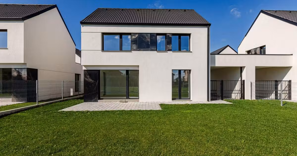 Duplex de vânzare cu 4 camere în zona Exterior Nord, Timișoara