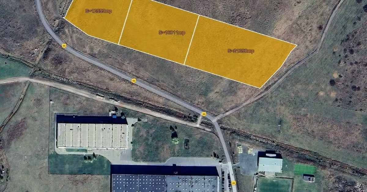 Teren Construcții intravilan de vânzare de 50000 mp, în Săcălaz