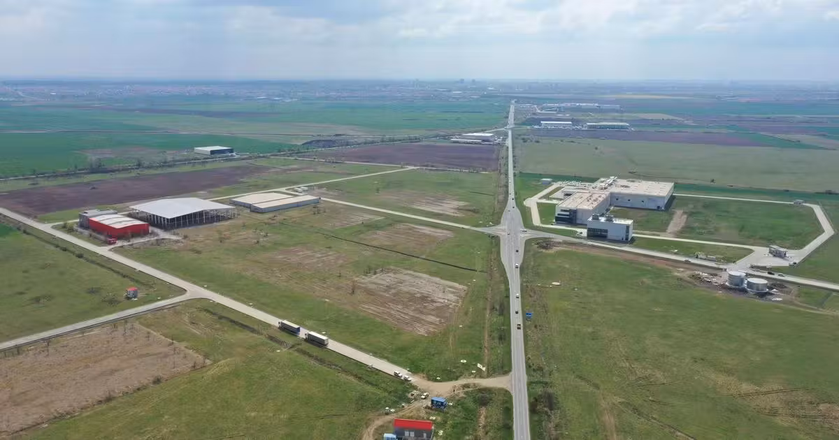 Spațiu industrial de vânzare în Sânandrei