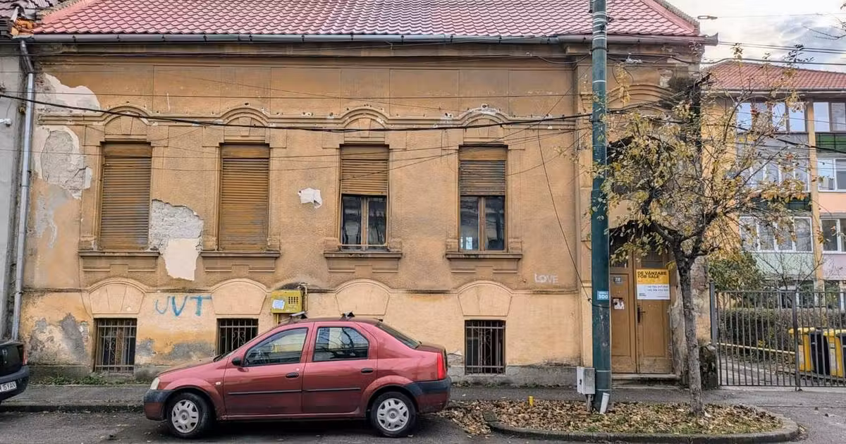 Casă de vânzare cu 10 camere în zona Bălcescu, Timișoara
