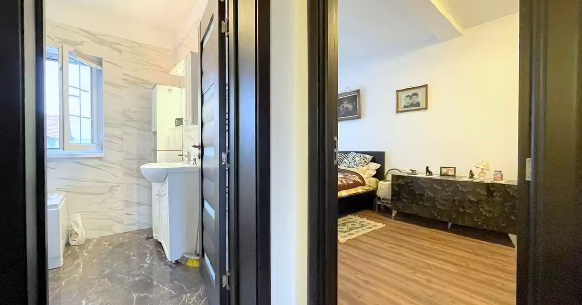 Casă individuală de vânzare cu 4 camere, mobilată în Dumbrăvița
