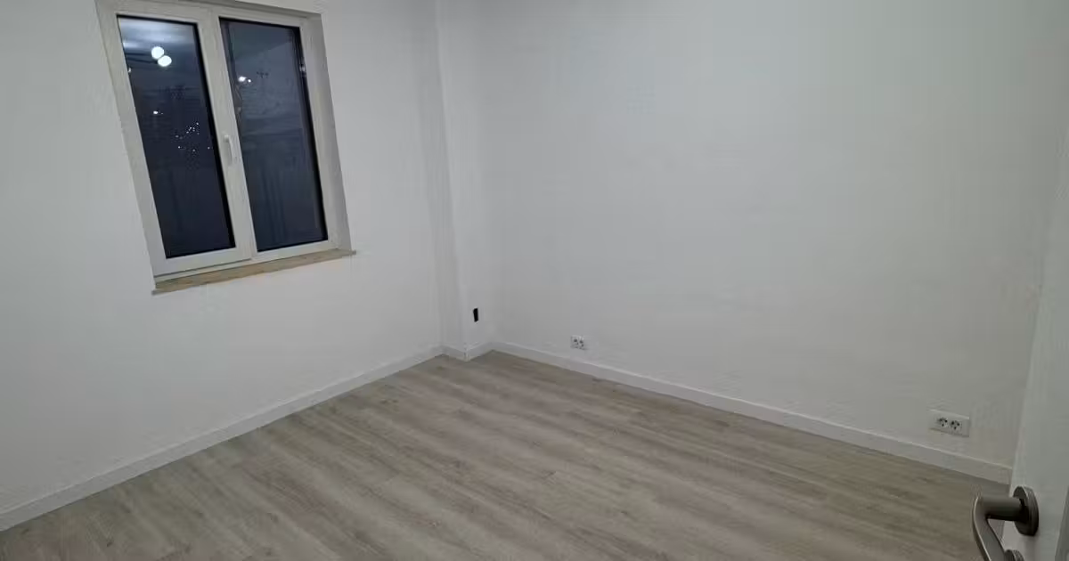 Duplex de vânzare cu 4 camere în Otopeni