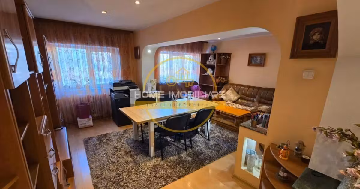 Apartament de vânzare cu 3 camere, mobilat în zona Nicolina, Iași