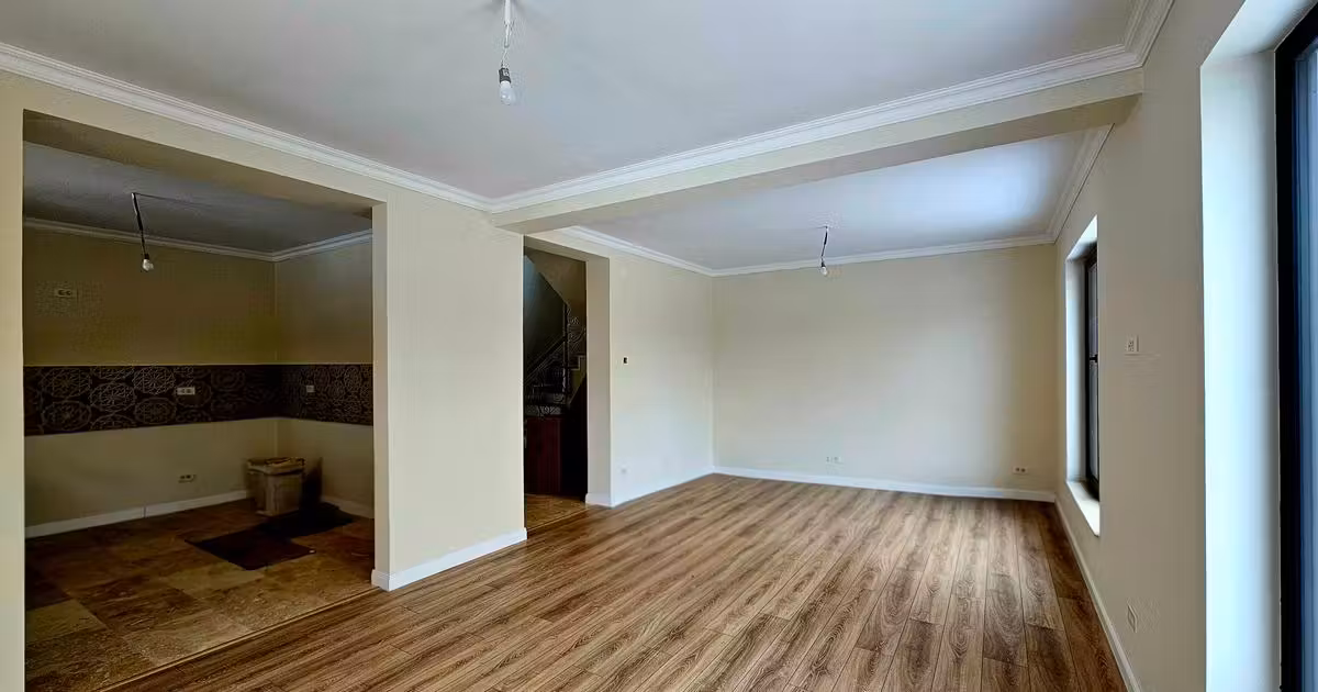 Casă individuală de vânzare cu 4 camere, mobilată în Buftea