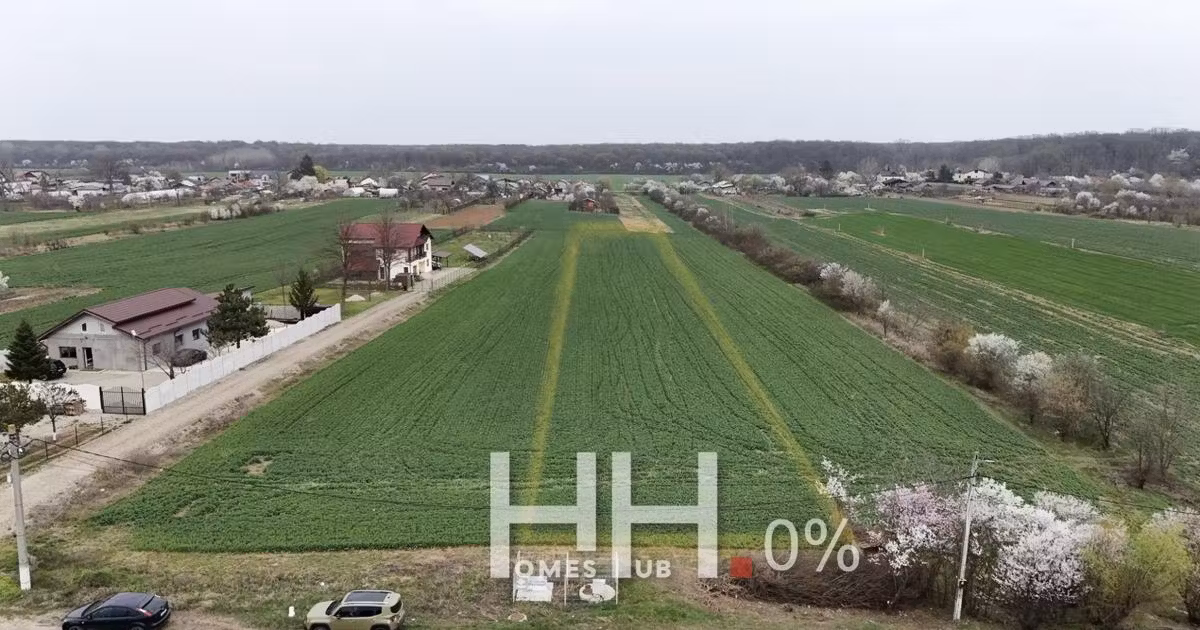 Teren Construcții intravilan de vânzare de 4563 mp, în Potigrafu