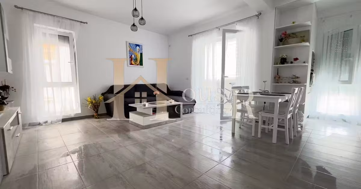 Apartament de vânzare cu 2 camere, mobilat în Giroc