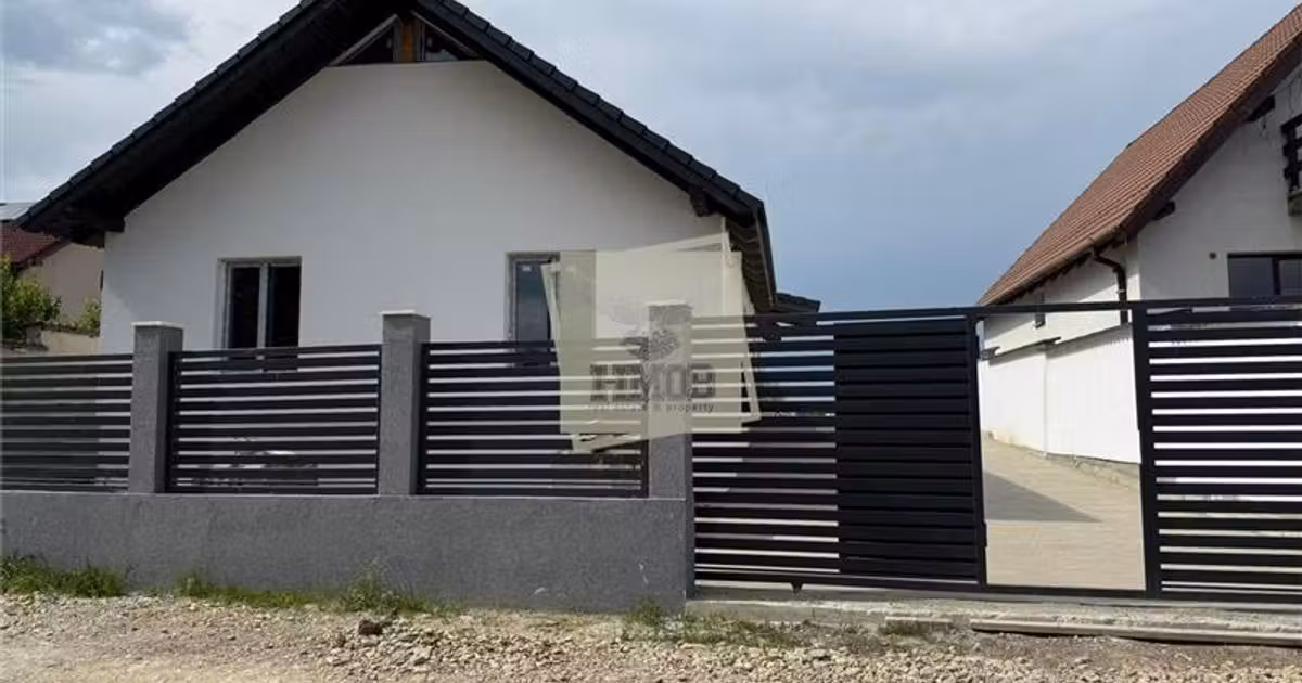 Casă individuală de vânzare cu 4 camere în zona Exterior Vest, Sibiu