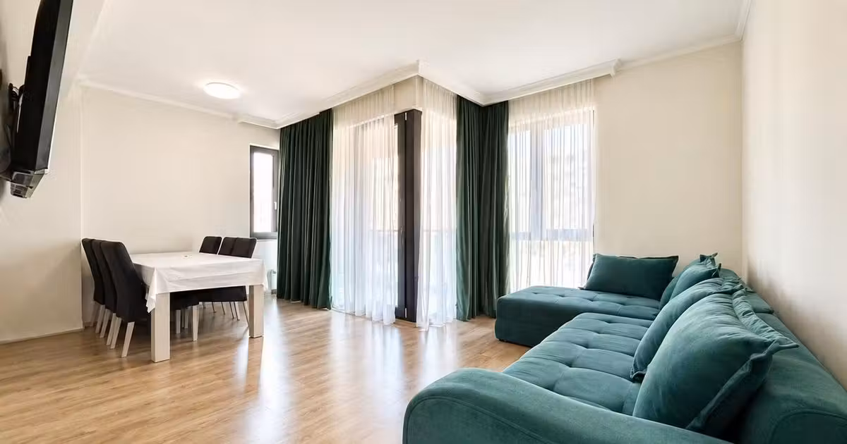 Apartament de vânzare cu 3 camere, mobilat în zona Tomis Nord, Constanța