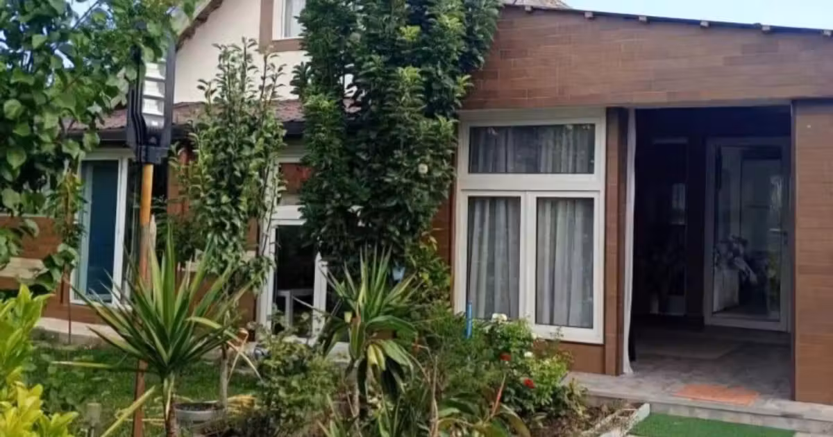 Casă individuală de vânzare cu 4 camere, mobilată în Variaș