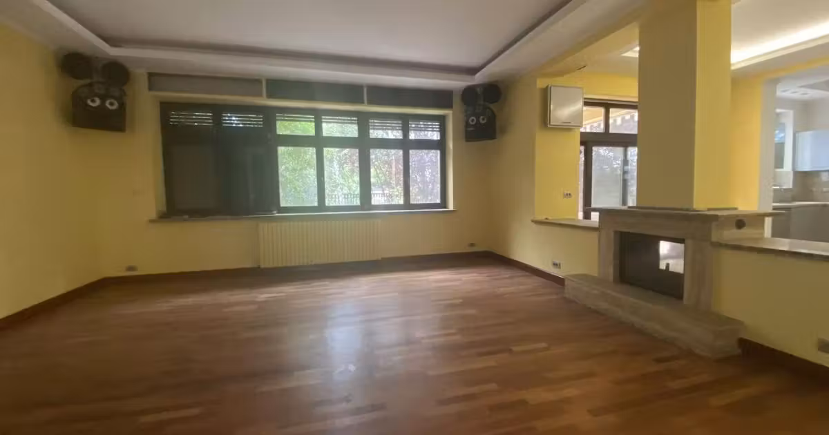 Casă individuală de vânzare cu 11 camere în zona Sisești, Sector 1