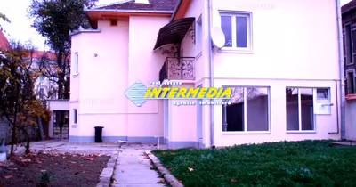 Casă Central