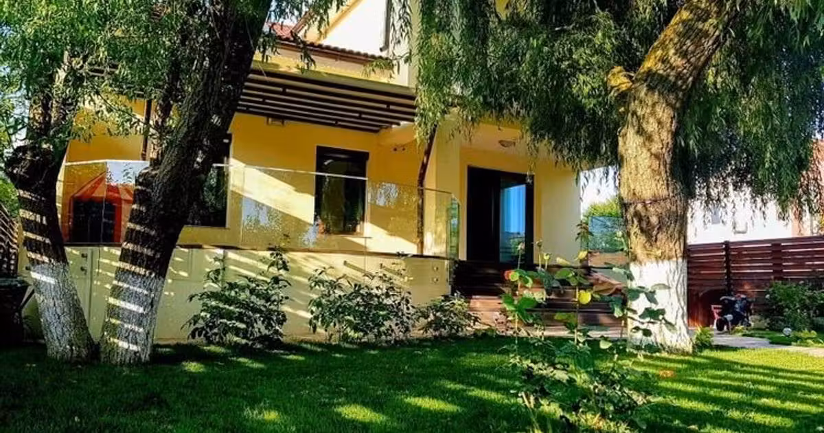 Casă individuală de vânzare cu 5 camere în zona Băneasa, Sector 1