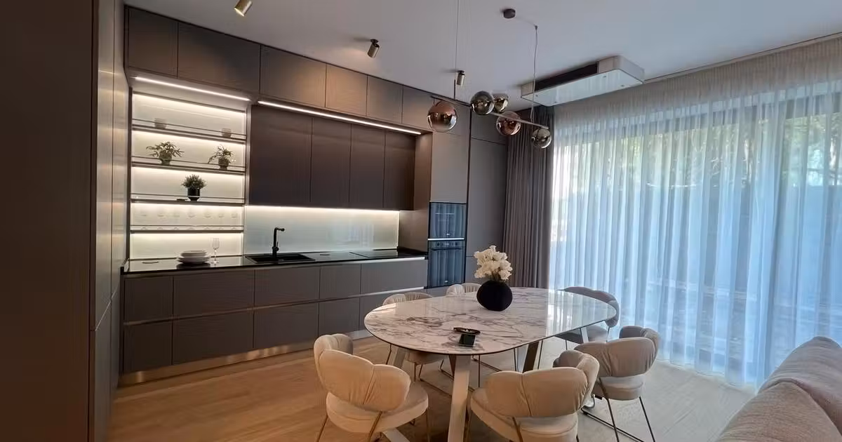 Apartament de vânzare cu 4 camere în zona Iancu Nicolae, Sector 1