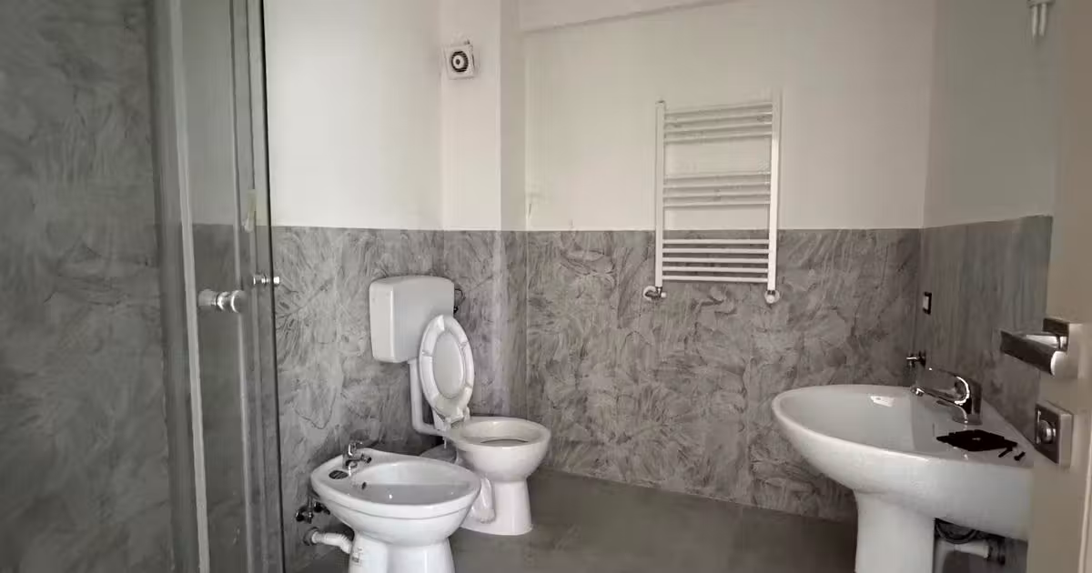 Apartament de vânzare cu 3 camere, mobilat în zona Vișani, Iași