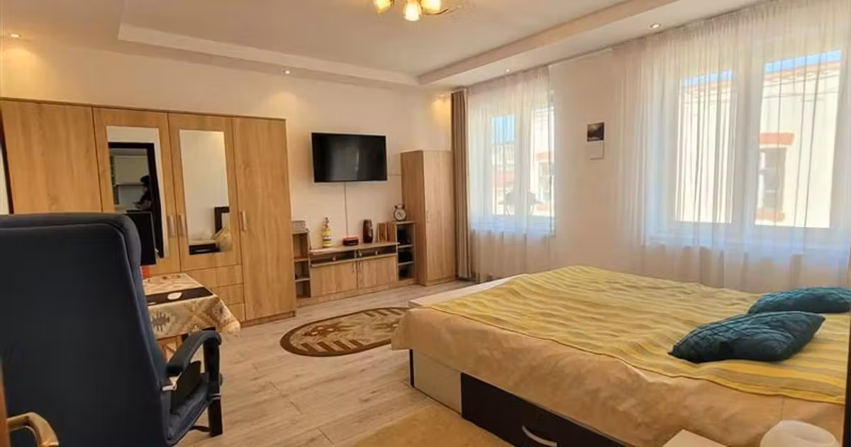 Apartament de vânzare cu 3 camere, mobilat în zona Central, Sibiu