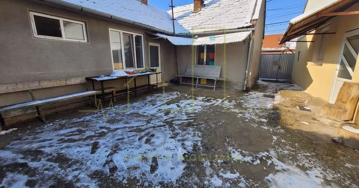Casă individuală de vânzare cu 5 camere în zona Dâmbovița, Timișoara