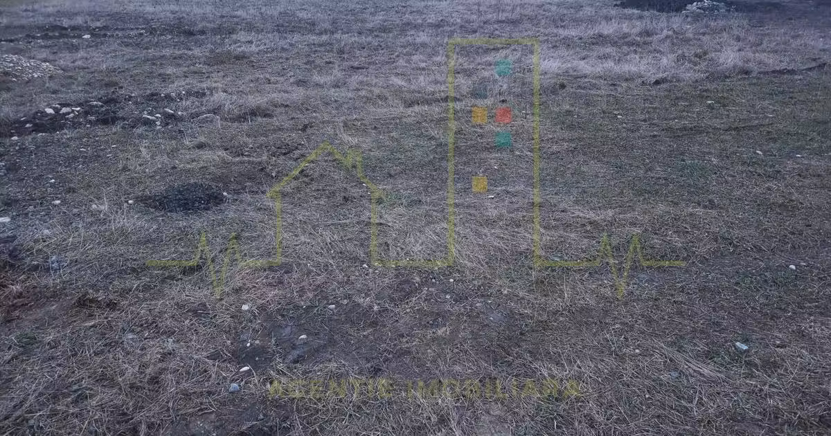 Teren Construcții intravilan de vânzare de 1569 mp, în Moșnița Nouă