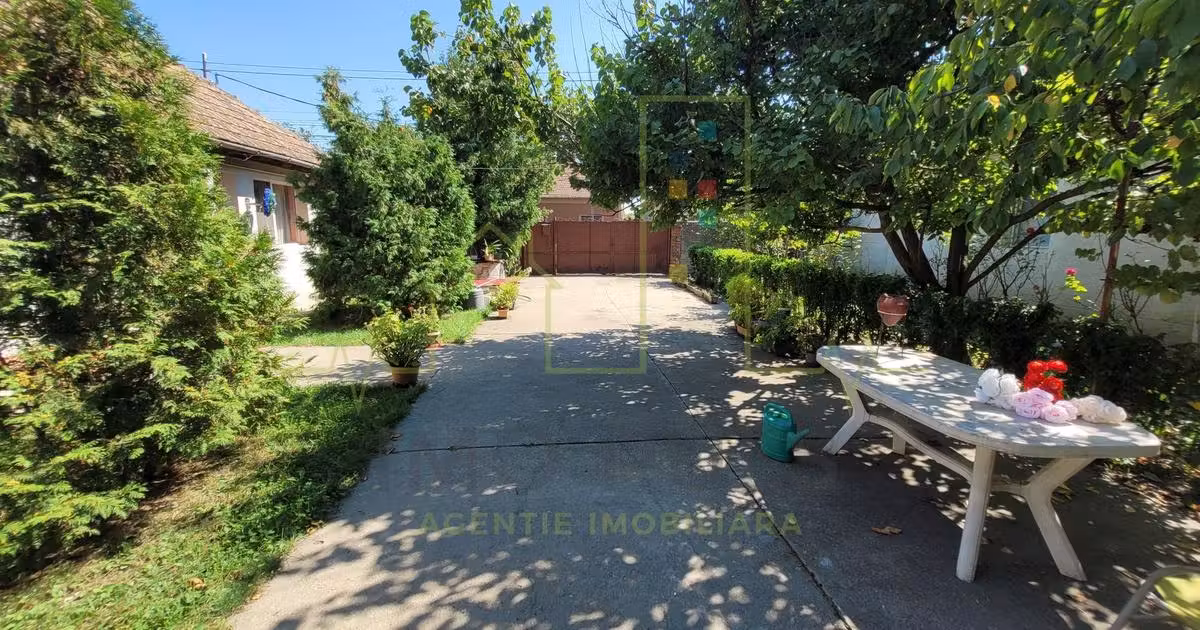 Teren Construcții intravilan de vânzare de 2373 mp, în Săcălaz