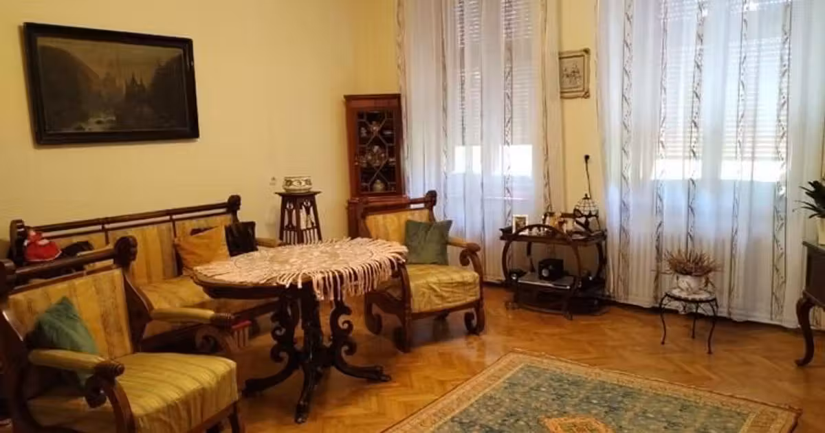 Apartament de vânzare cu 2 camere, mobilat în zona Iosefin, Timișoara