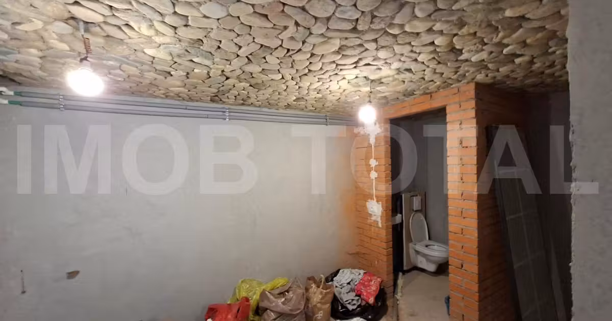 Casă individuală de vânzare cu 5 camere în Valea Ursului