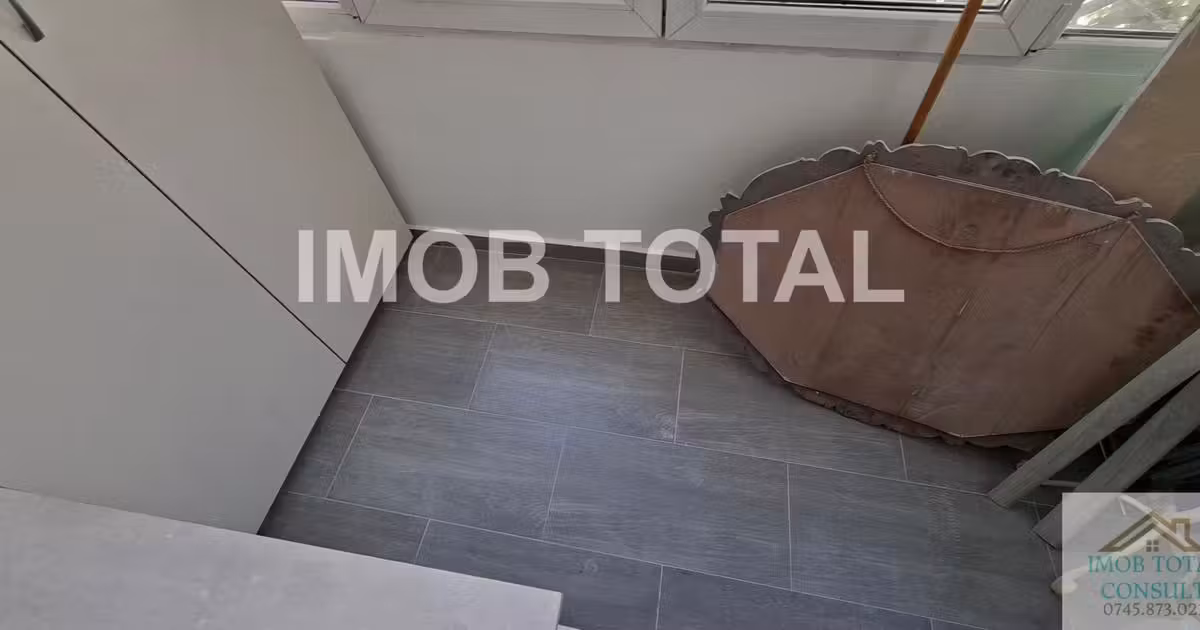Apartament de vânzare cu 2 camere în zona Trivale, Pitești