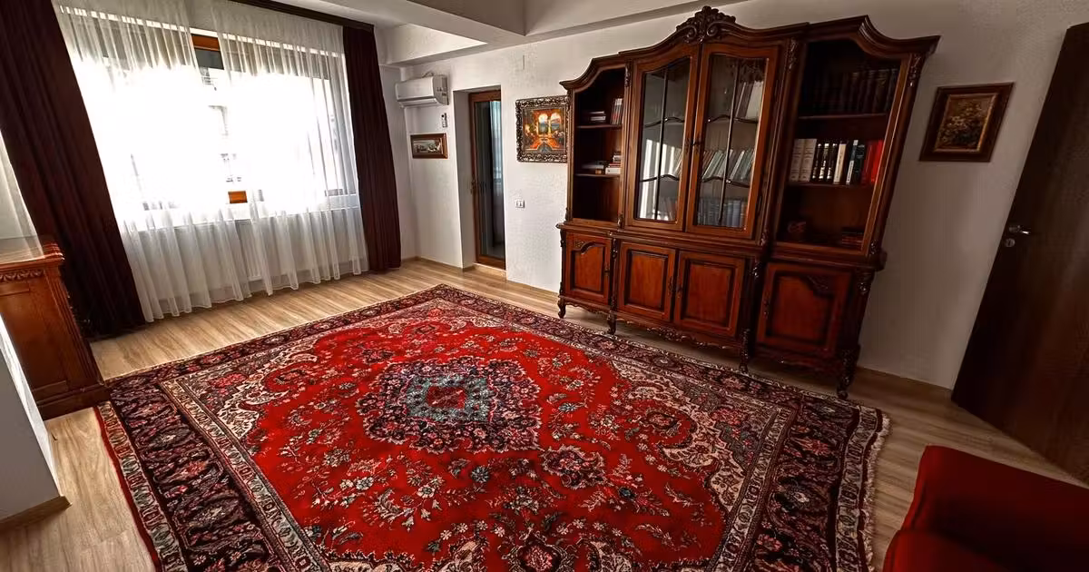 Apartament de vânzare cu 2 camere, mobilat în Mamaia