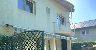 Casă Sud-Est