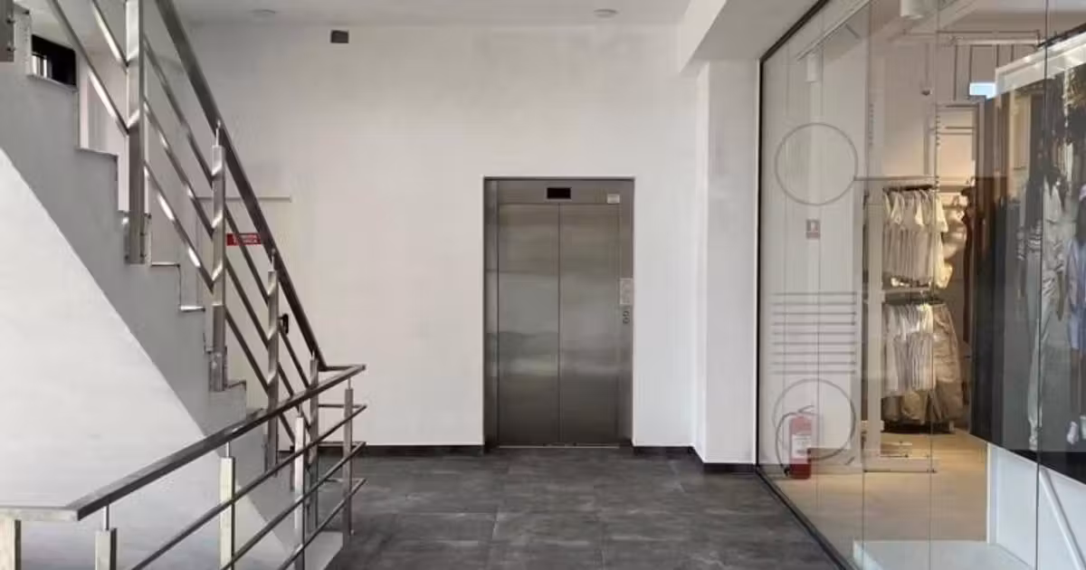 Spațiu comercial · 1750 m², Central, București