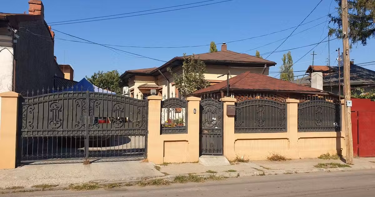 Casă individuală de vânzare cu 5 camere în zona Progresul, Sector 4