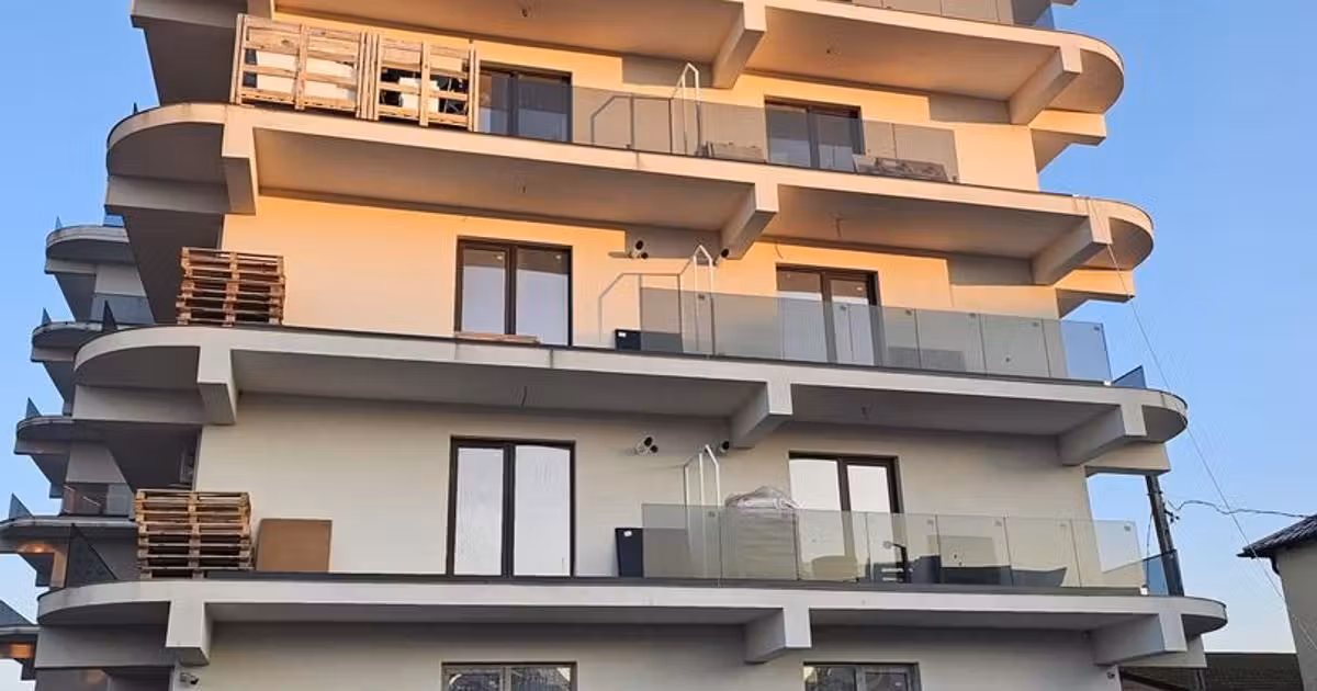 Apartament de vânzare cu 2 camere în Năvodari