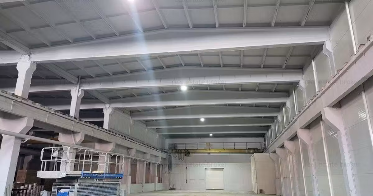 Spațiu industrial de vânzare în zona Titan, Sector 3