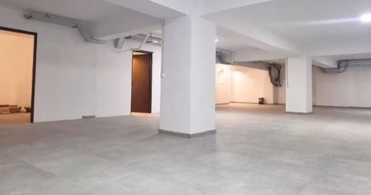 Spațiu comercial de vânzare de 425 mp, în zona Vitan, Sector 3