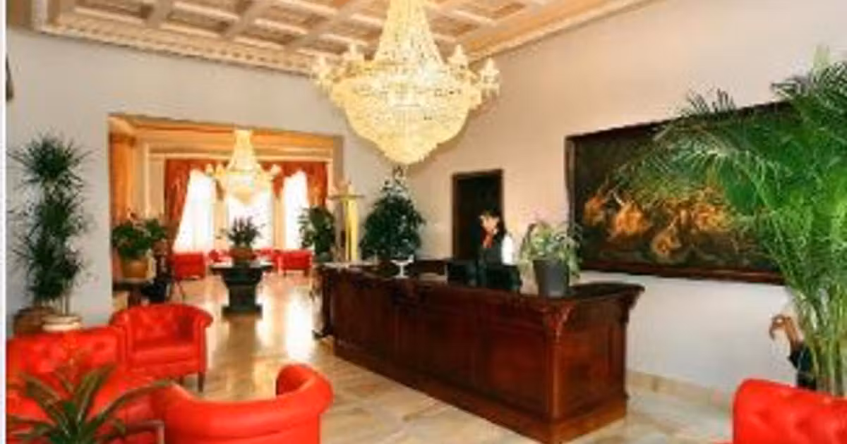 Spațiu comercial · 2000 m², Ana Ipătescu, Ploiești