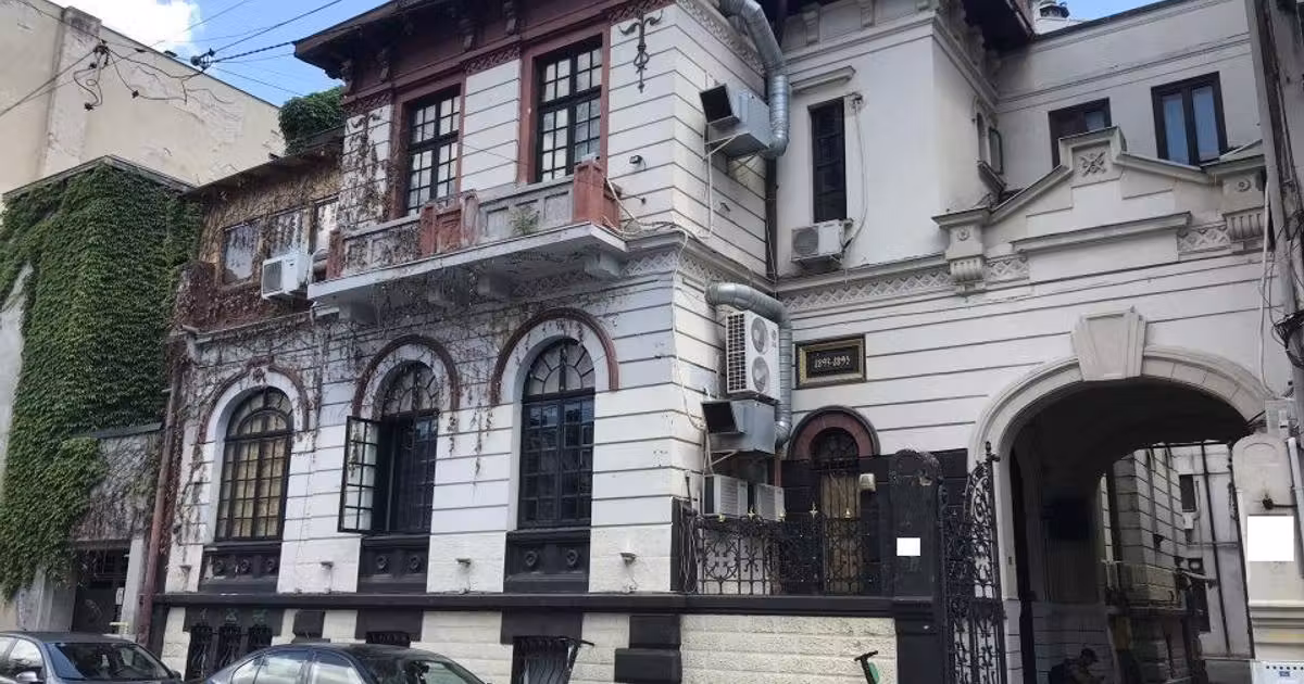 Casă individuală de vânzare cu 20 camere în zona P-ța Romană, Ultracentral