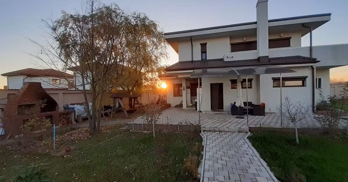 Casă individuală de vânzare cu 6 camere, mobilată în Săftica