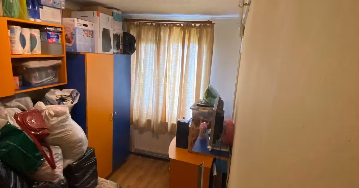 Apartament de vânzare cu 3 camere în zona Săsar, Baia Mare