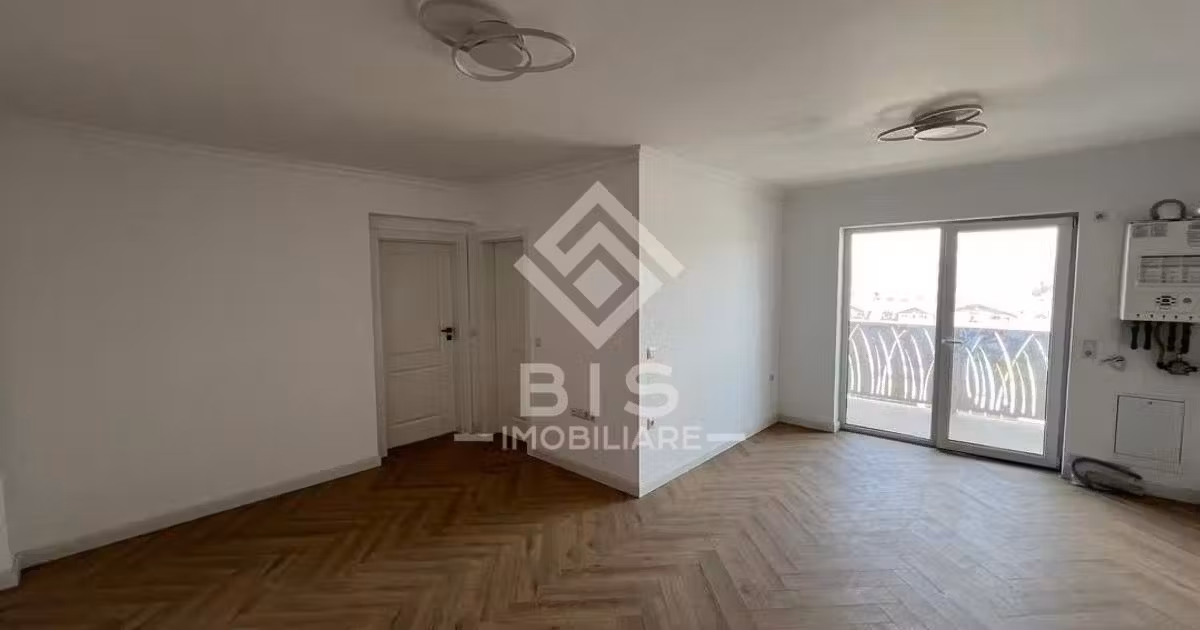 Apartament de vânzare cu 2 camere în zona Sud, Bistrița