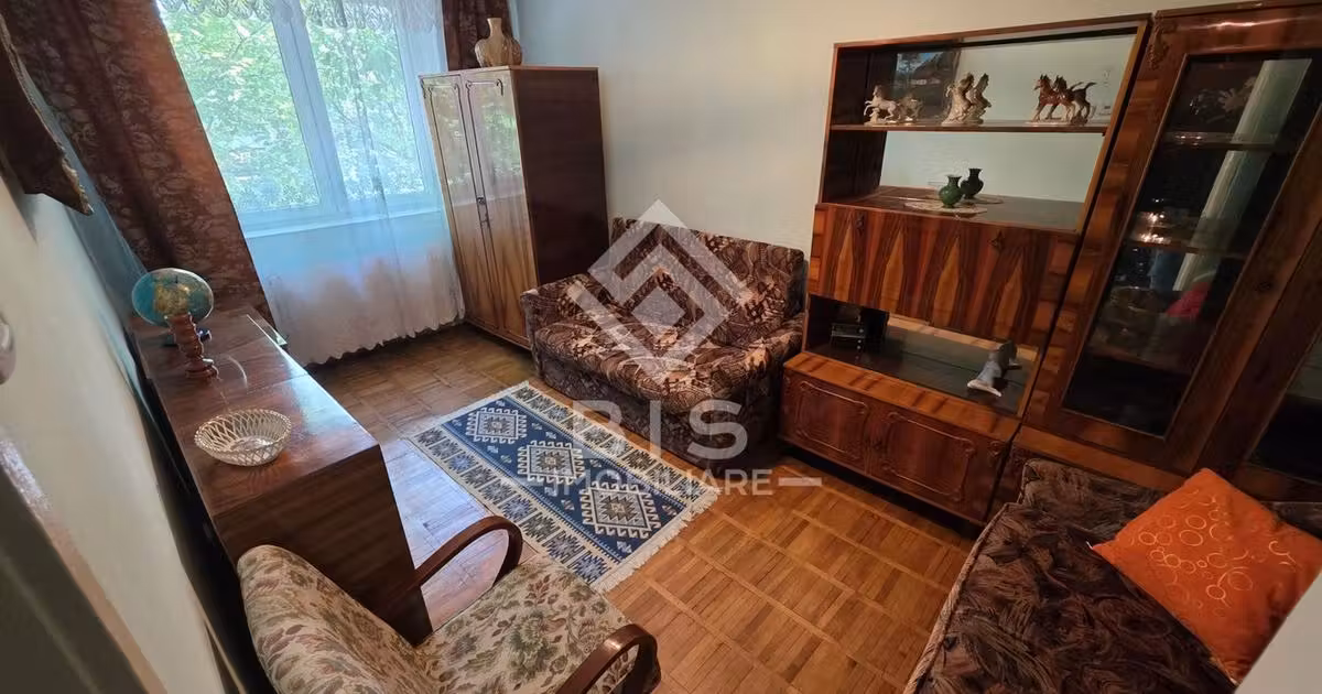 Apartament de vânzare cu 3 camere în zona Sud, Bistrița