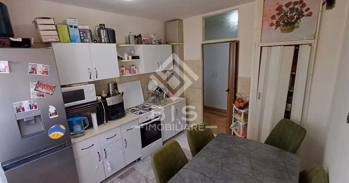 Apartament de vânzare cu 3 camere în zona Nord, Bistrița
