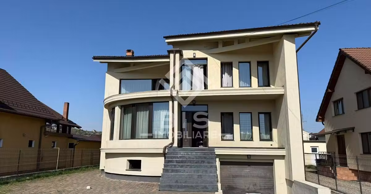 Casă individuală de vânzare cu 4 camere, mobilată în zona Sud-Vest, Bistrița