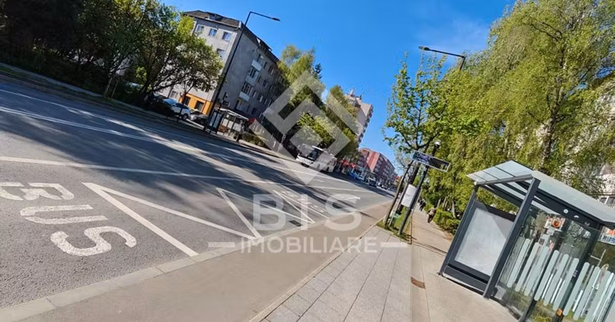Apartament de vânzare cu 2 camere în zona Decebal, Bistrița