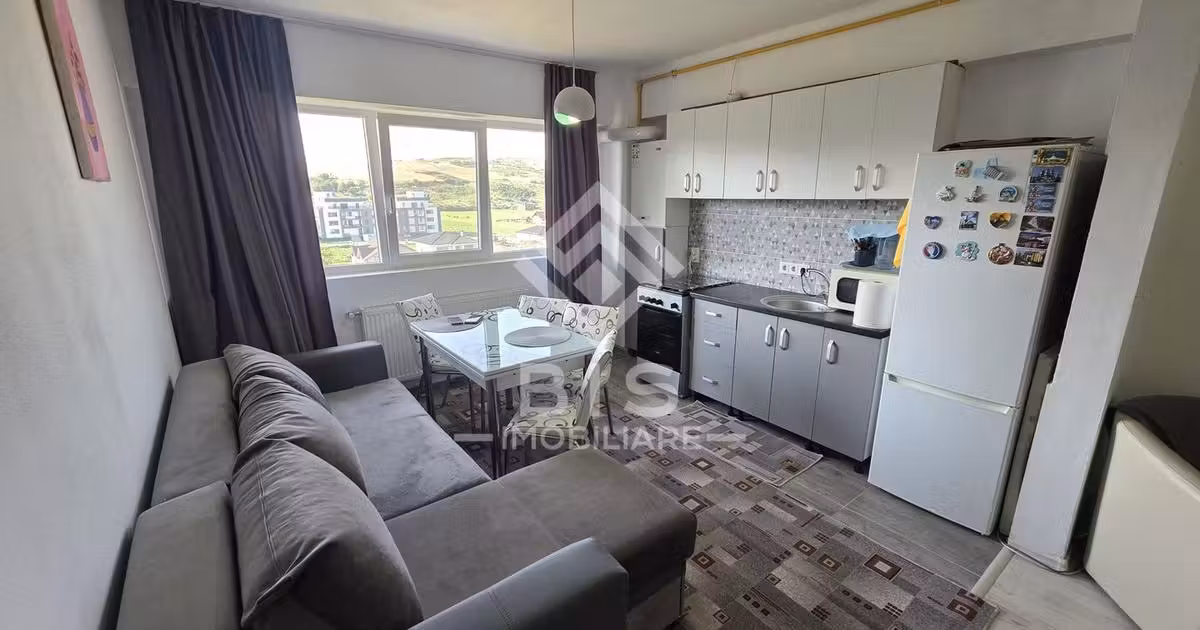 Apartament de vânzare cu 2 camere în zona Sud, Bistrița