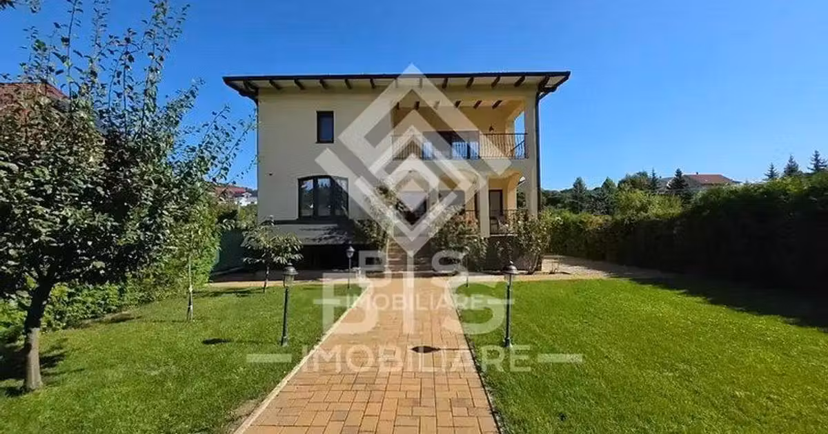 Casă individuală de vânzare cu 3 camere în zona Periferie, Bistrița
